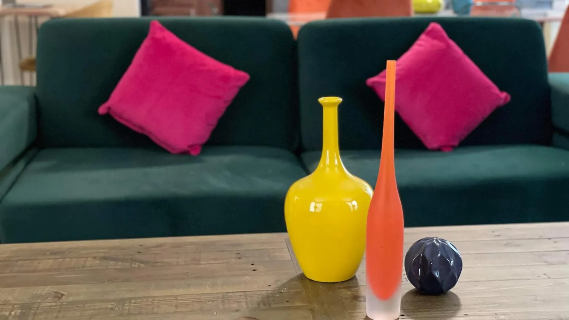 Pet-Friendly, Vibrant Oasis - Colorful Retreat Near Summerlin لاس فيغاس