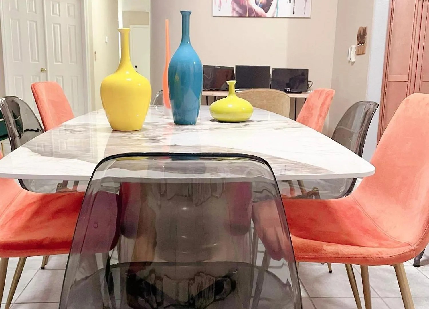 Pet-Friendly, Vibrant Oasis - Colorful Retreat Near Summerlin Лас-Вегас 0*,  США