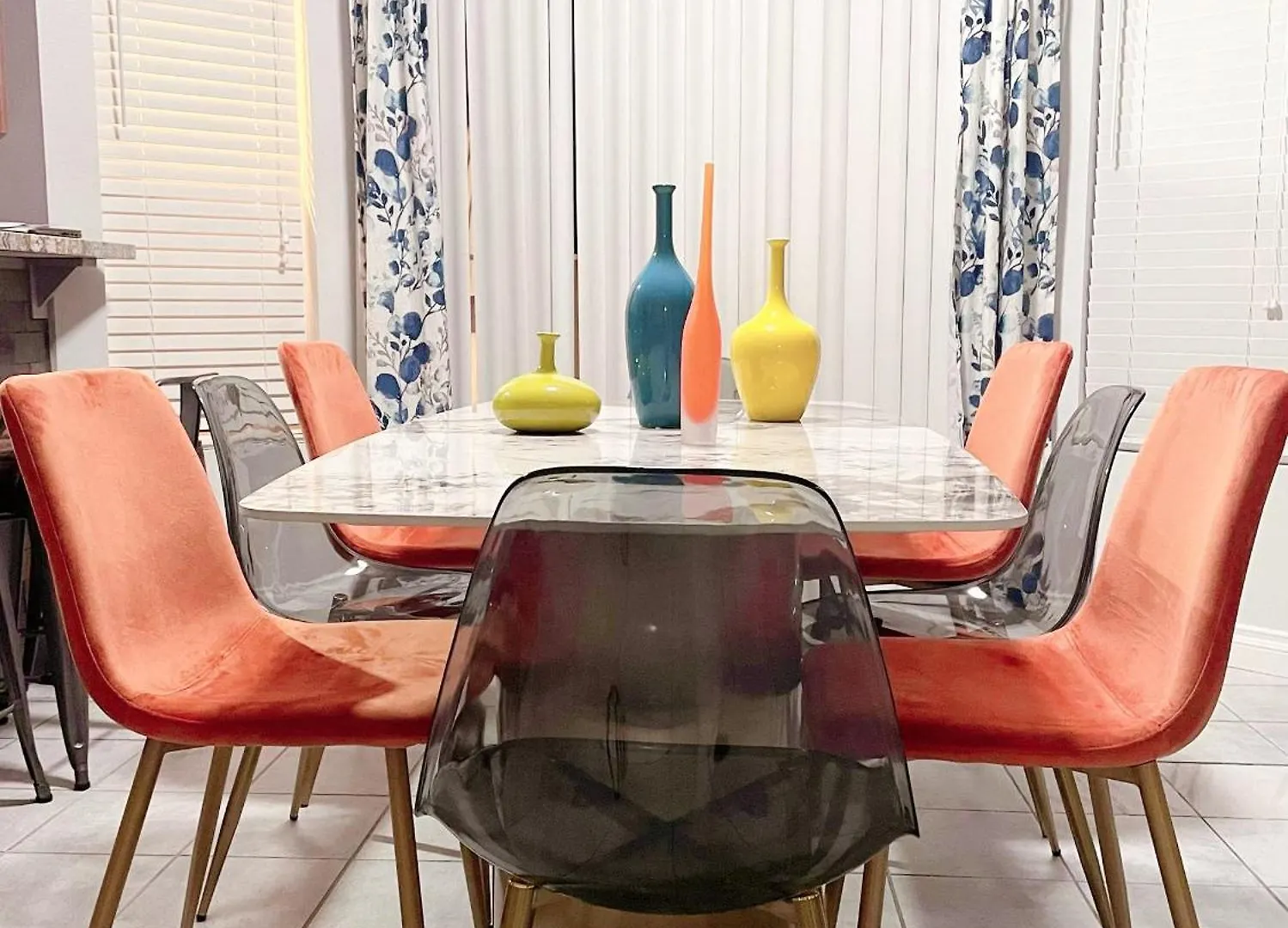 Дом отдыха Pet-Friendly, Vibrant Oasis - Colorful Retreat Near Summerlin Лас-Вегас США
